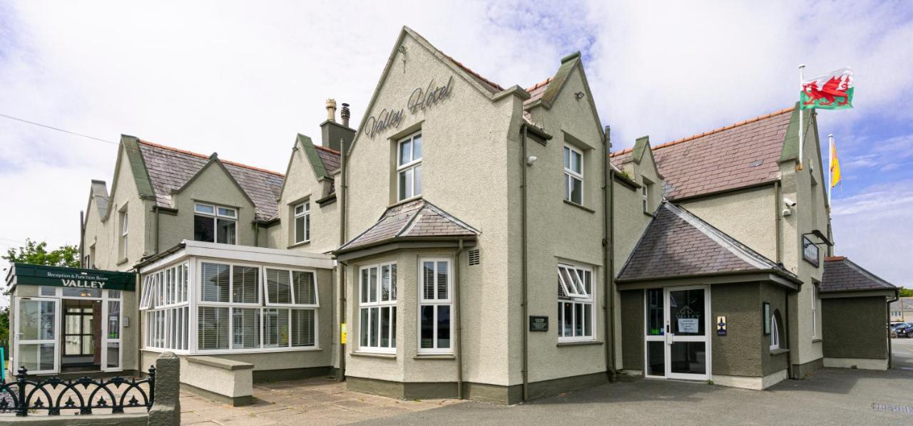The Valley Hotel, Anglesey Экстерьер фото