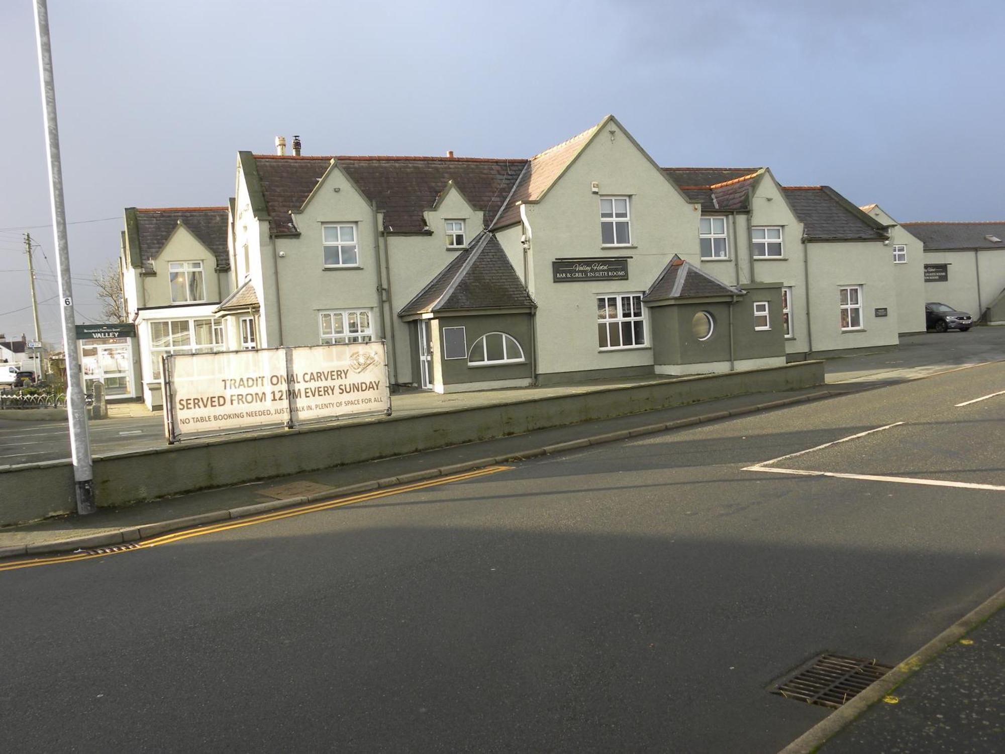 The Valley Hotel, Anglesey Экстерьер фото