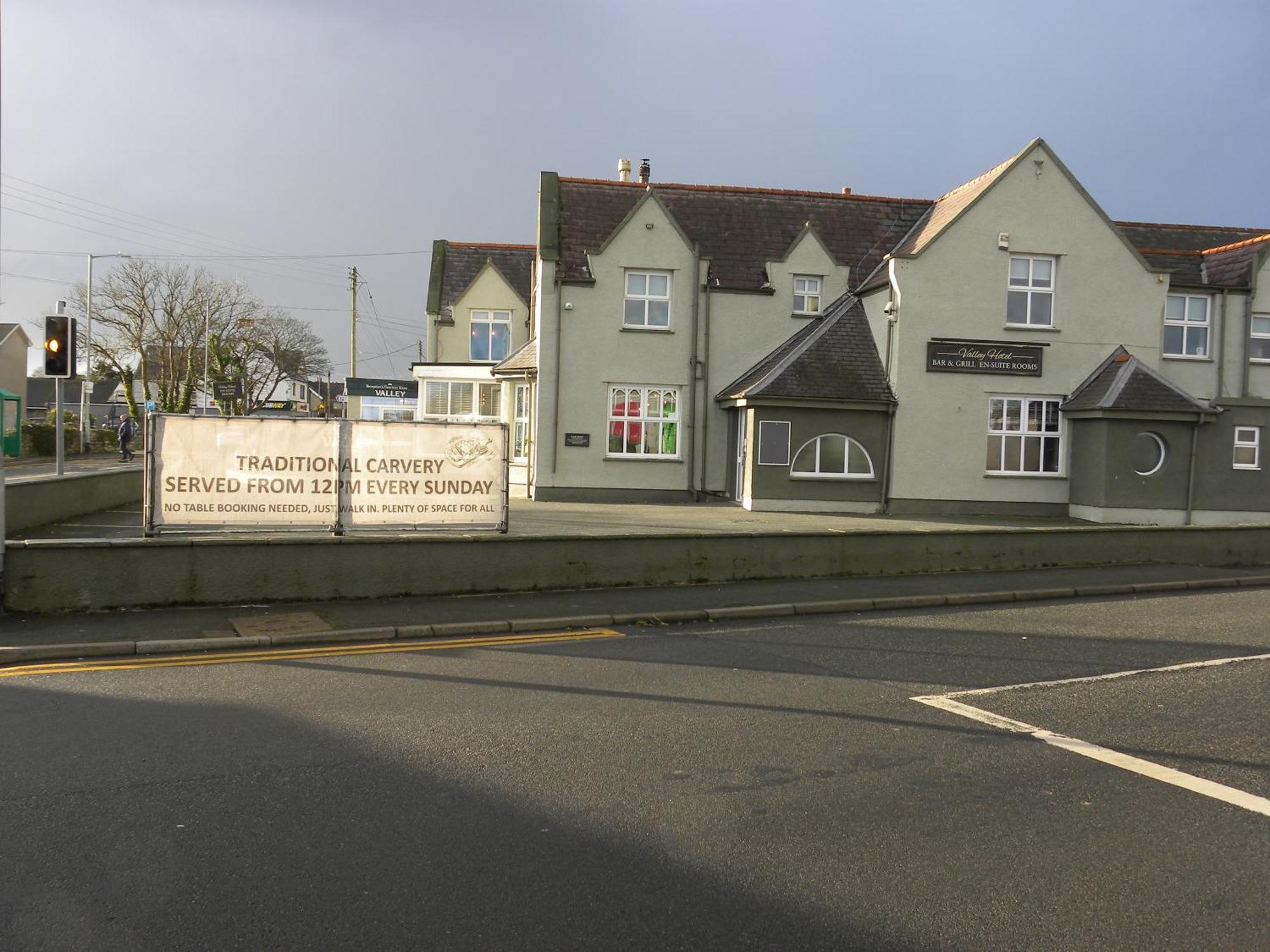 The Valley Hotel, Anglesey Экстерьер фото