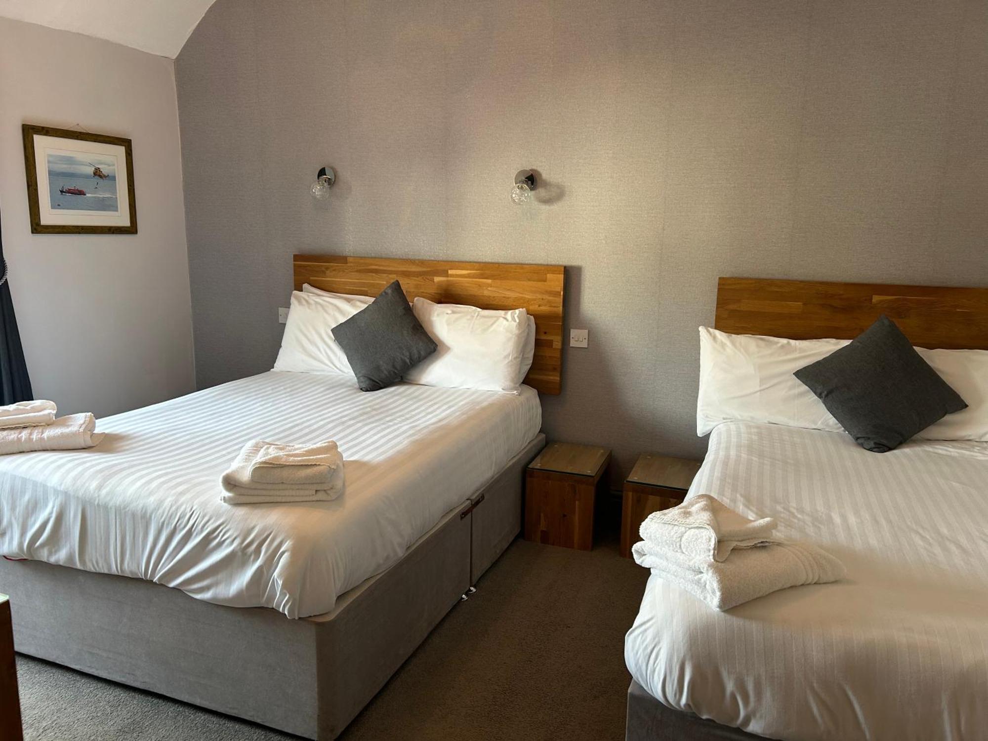 The Valley Hotel, Anglesey Экстерьер фото