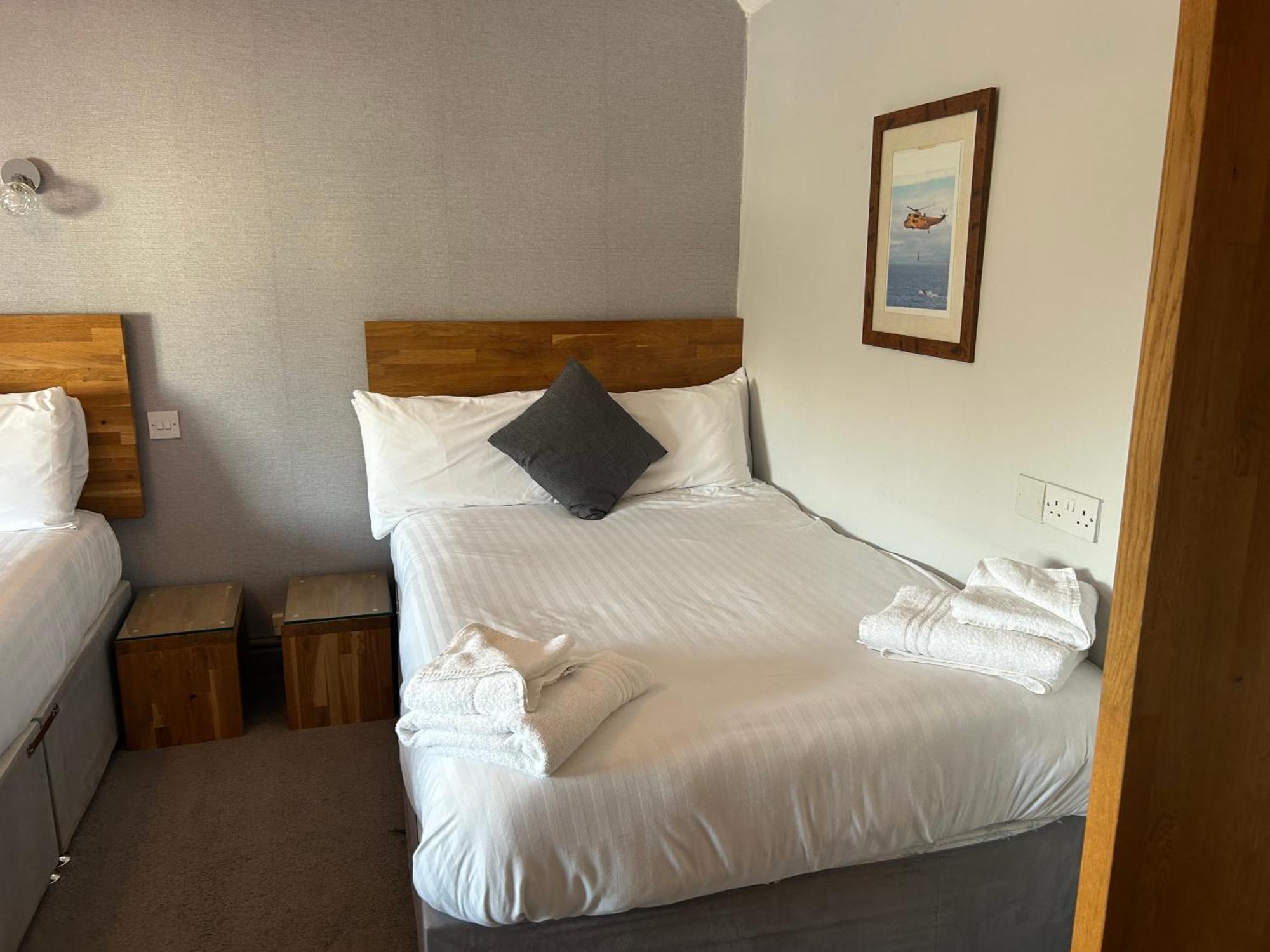 The Valley Hotel, Anglesey Экстерьер фото