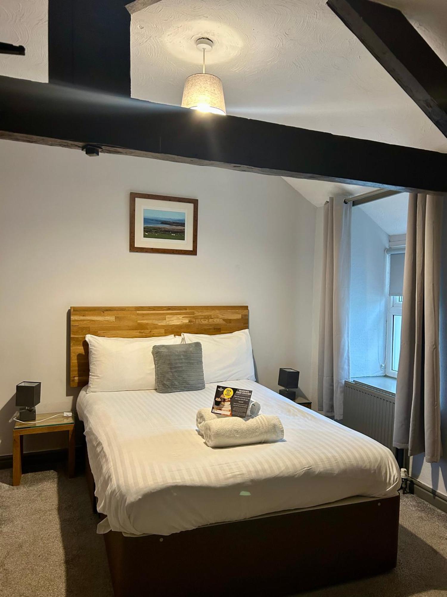 The Valley Hotel, Anglesey Экстерьер фото