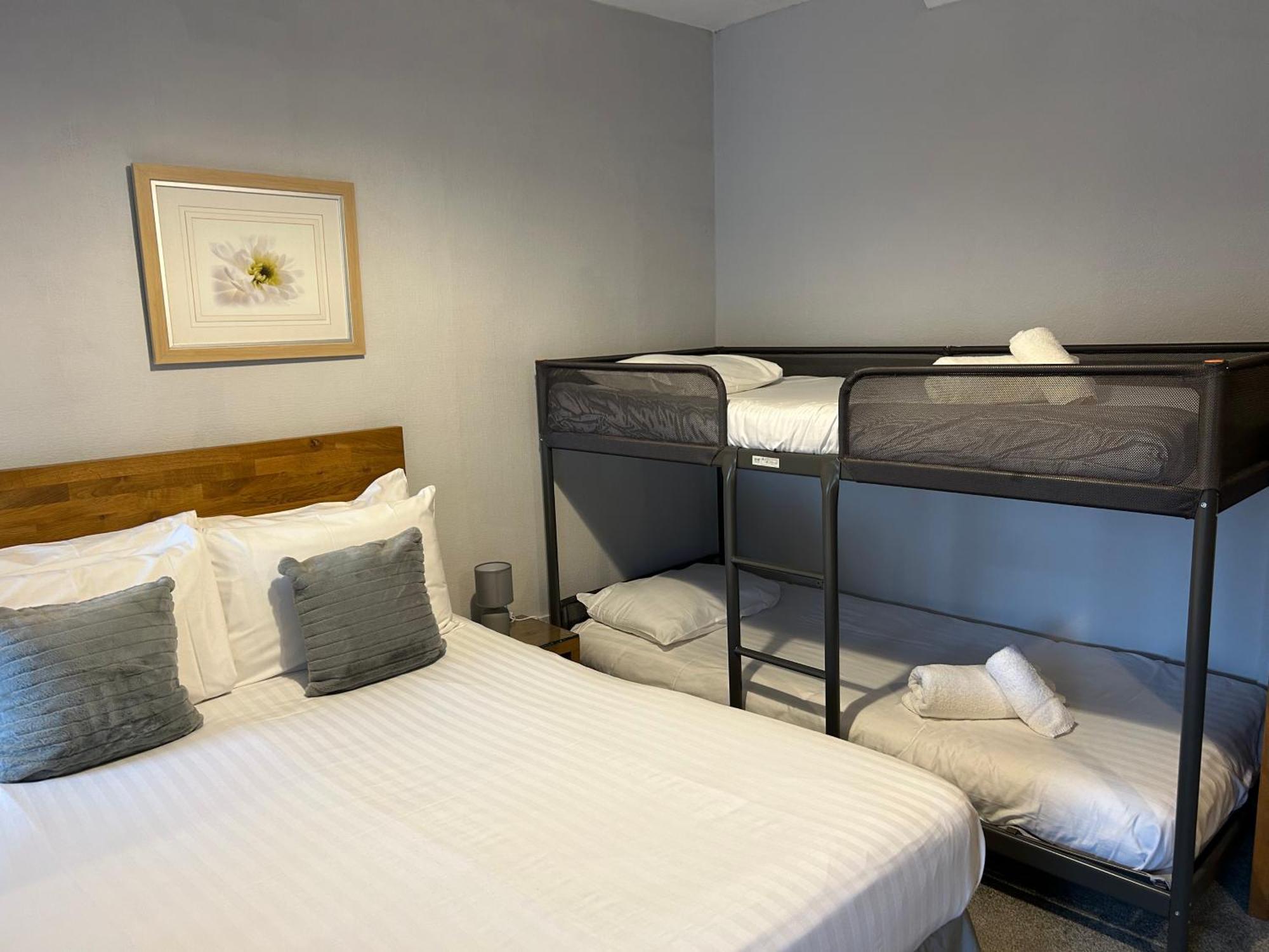 The Valley Hotel, Anglesey Экстерьер фото